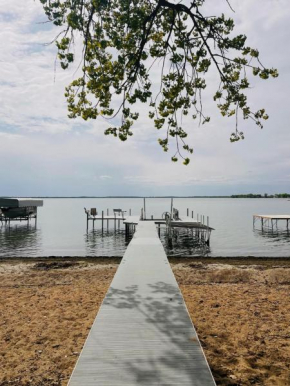 Sandy Feet Retreat on Big Spirit Lake